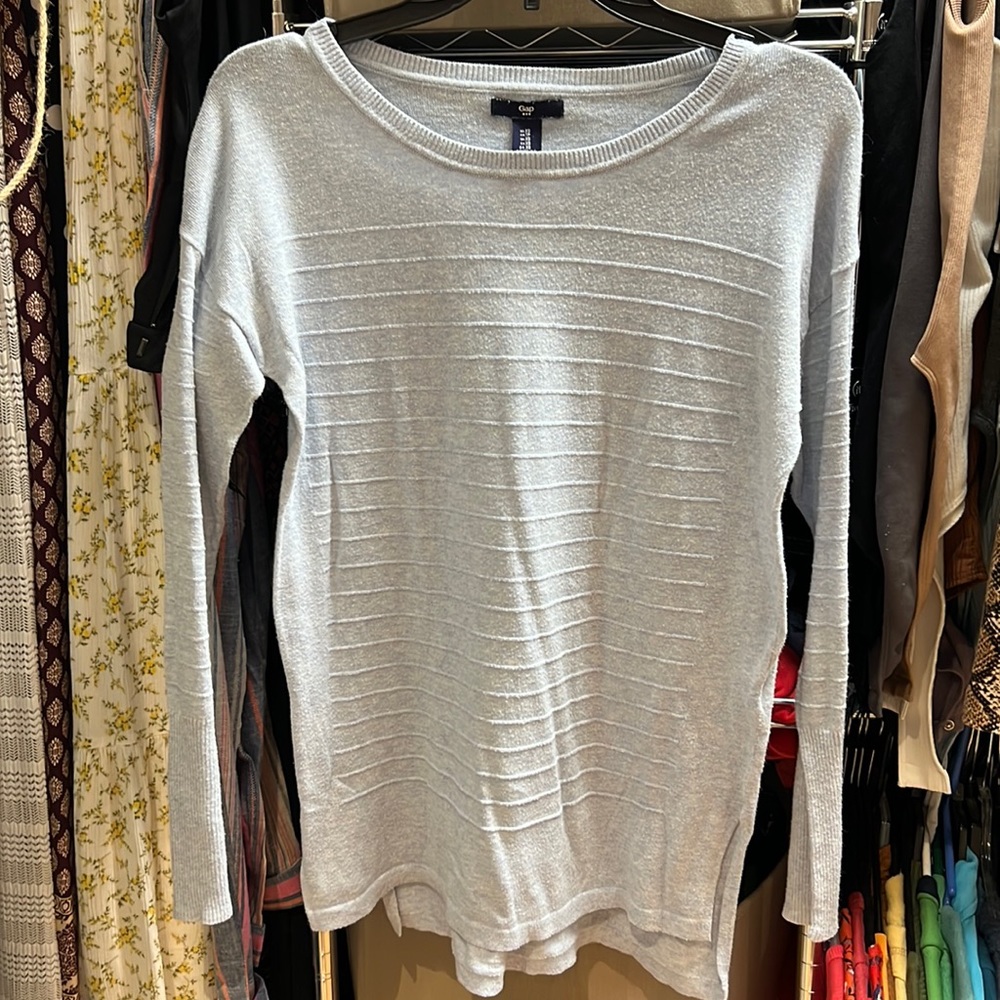 gap size xs light blue sweater